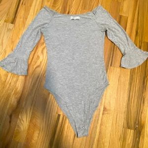 Abercrombie and Fitch Bodysuit, slightly worn super soft.